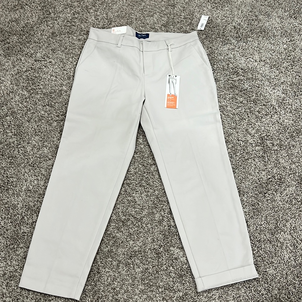 NWT Old Navy Harper cropped khaki pants